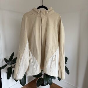 Outdoor Voices Men's Tan and White Windbreaker